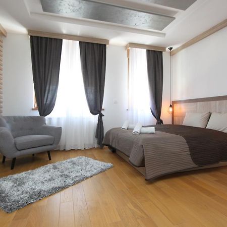 New Belgrade Apartments Magnetic, Parking 5 Evra Dan Exterior foto